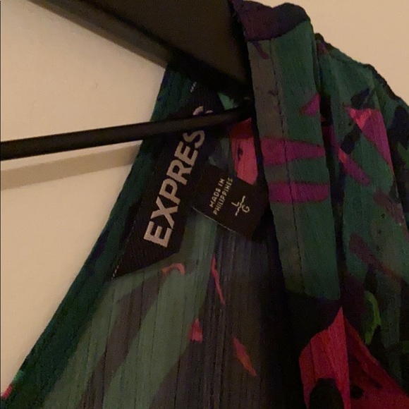 Express dress - Picture 4 of 4